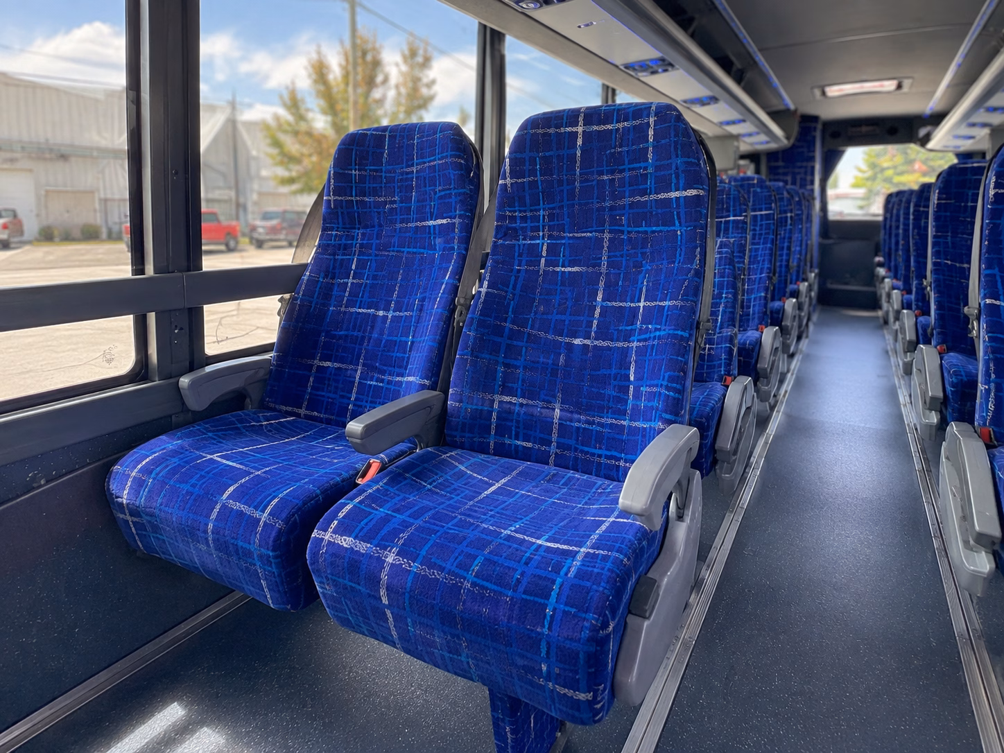 how the type of bus you choose changes the price in santa monica california