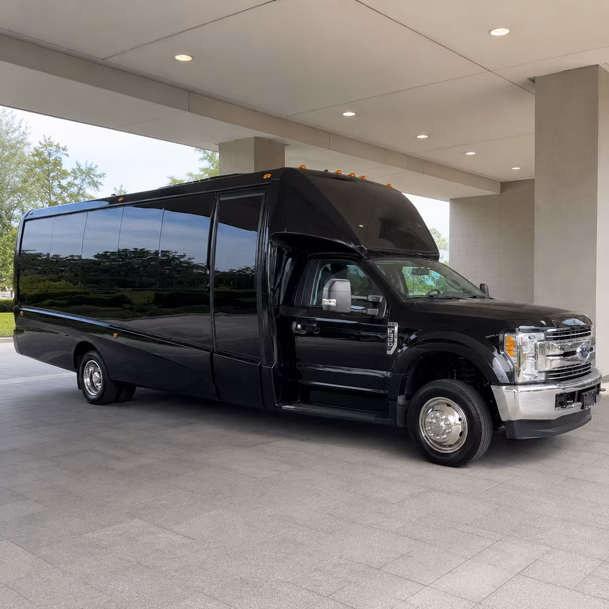 party buses for samohi crossroads and palisades prom nights on the westside